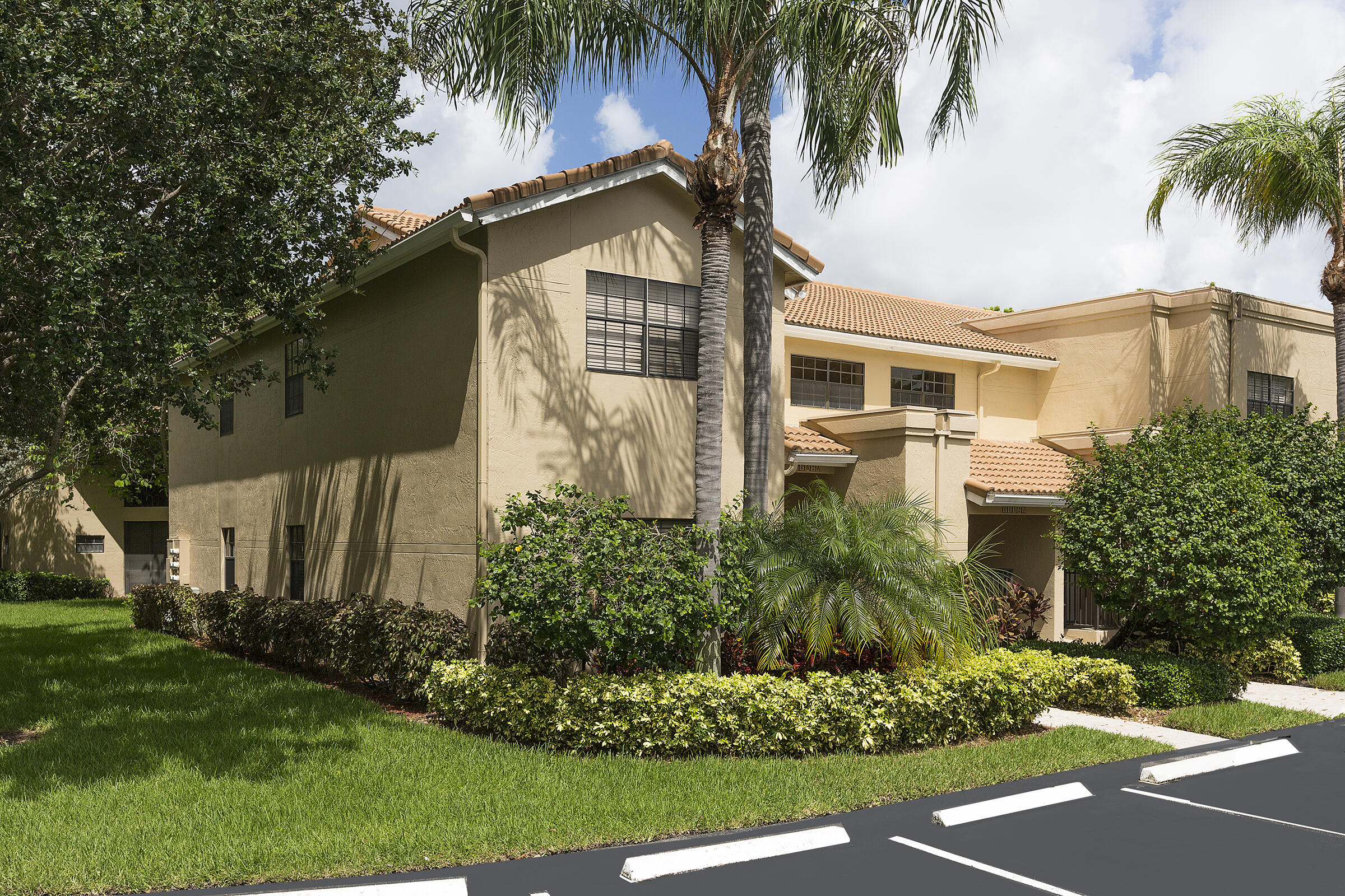 6682 Montego Bay Boulevard, Unit A Boca Raton, FL 33433 - Photo 19 of 23 02_FrontExterior1