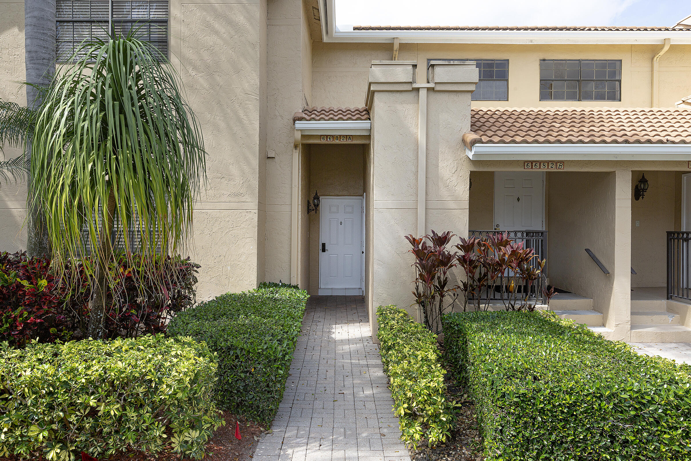 6682 Montego Bay Boulevard, Unit A Boca Raton, FL 33433 - Photo 2 of 23 04_FrontEntrance_Area
