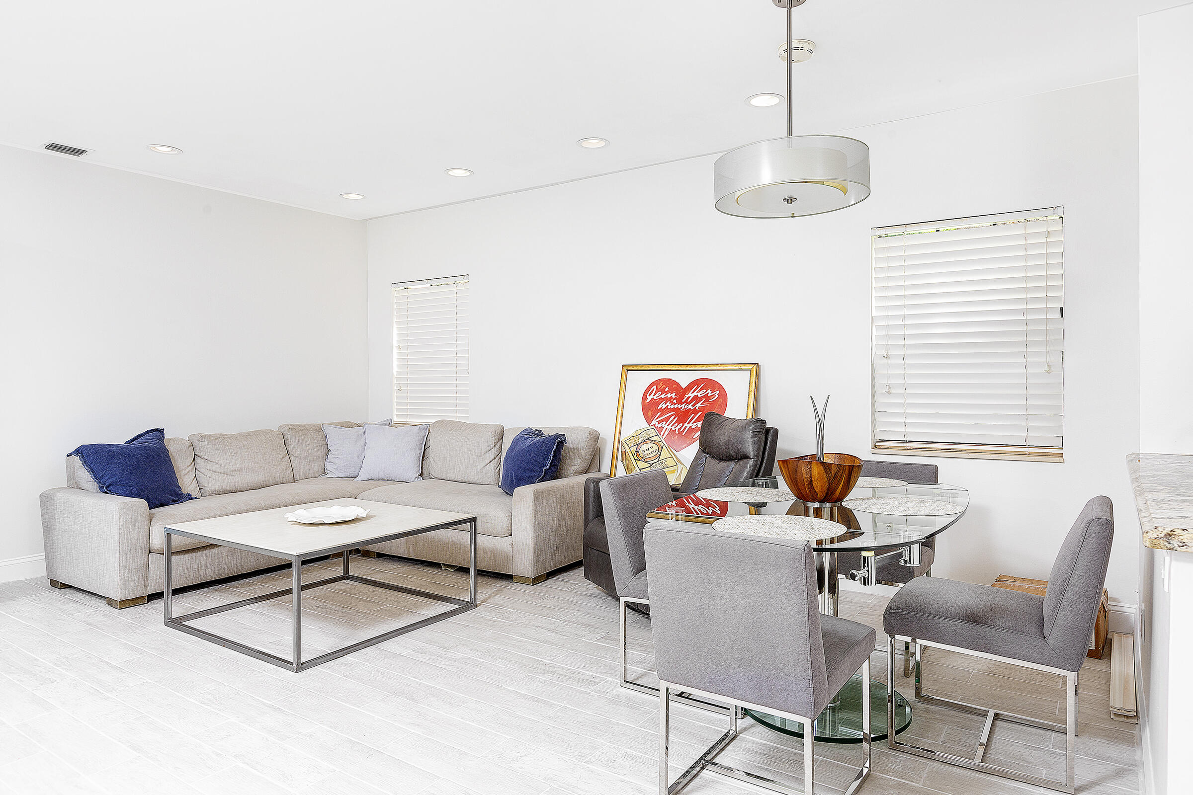 6682 Montego Bay Boulevard, Unit A Boca Raton, FL 33433 - Photo 4 of 23 09_Dining_Living1