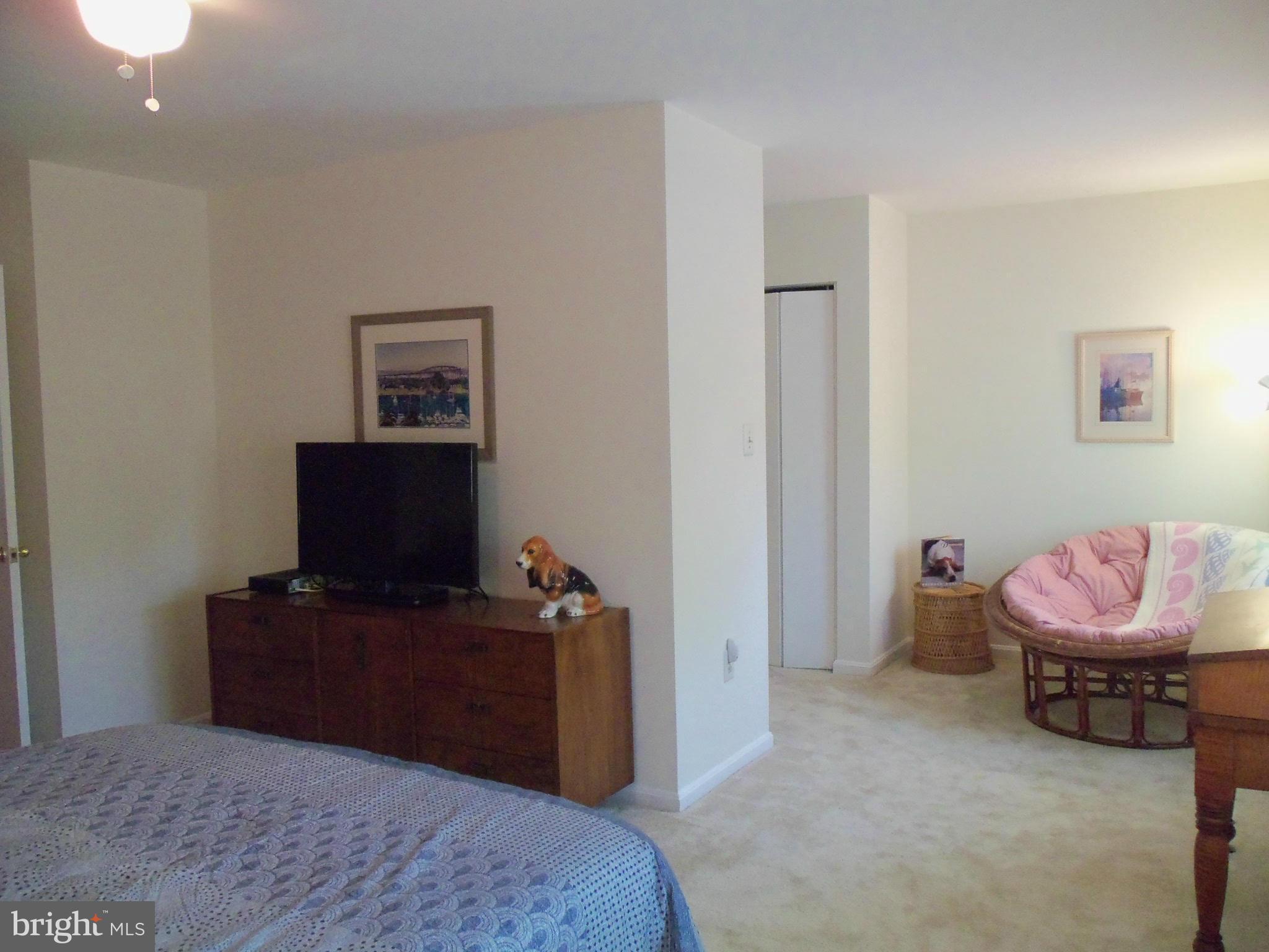 8112 Sleepy View Lane Springfield, VA 22153 - Photo 16 of 30 VIEW OF SITTING ROOM