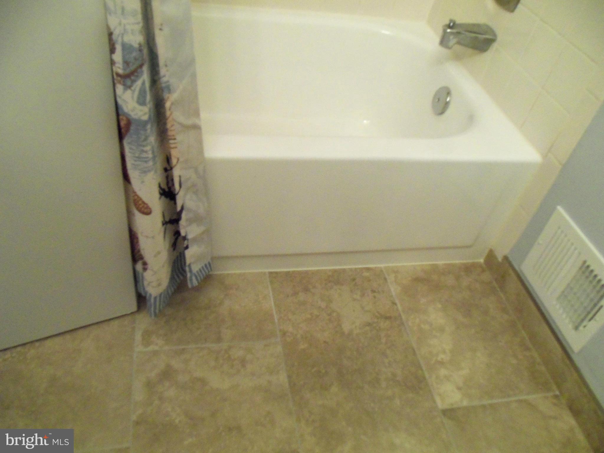 8112 Sleepy View Lane Springfield, VA 22153 - Photo 23 of 30 HALLWAY BATH