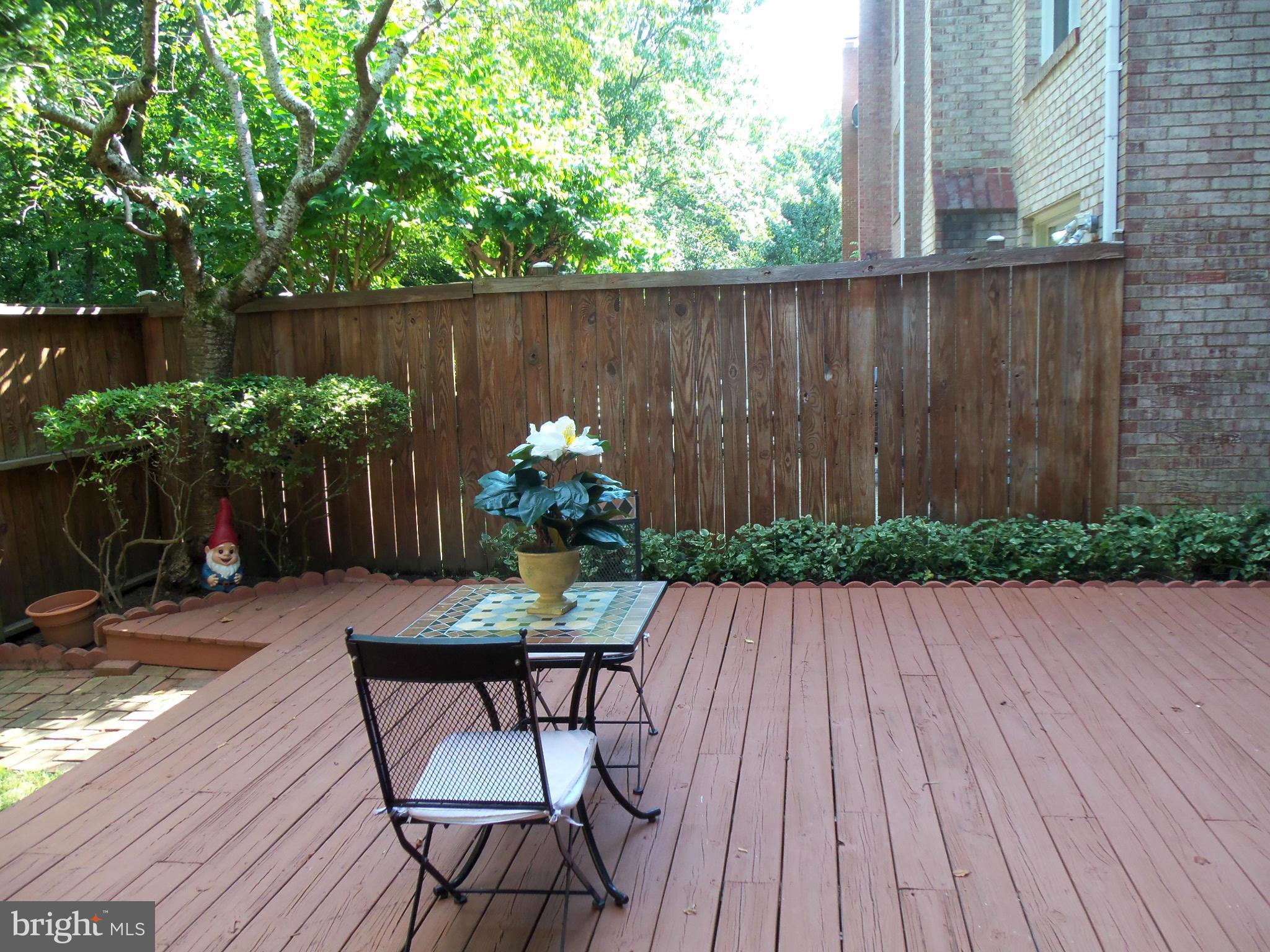 8112 Sleepy View Lane Springfield, VA 22153 - Photo 26 of 30 LOVELY DECK