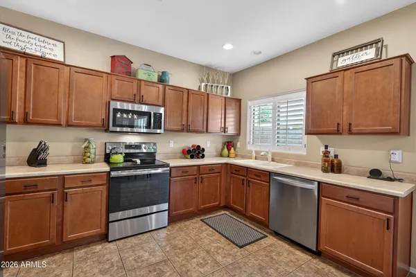 $469,500 | 1060 East Redwood Drive, Chandler, AZ 85286