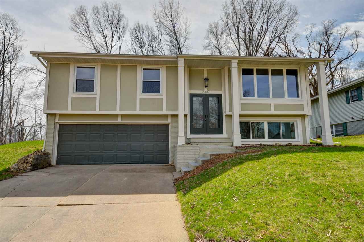2307 Ridge Trail Northeast Cedar Rapids, IA 52402 - Photo 2 of 34 Gallery Image 2