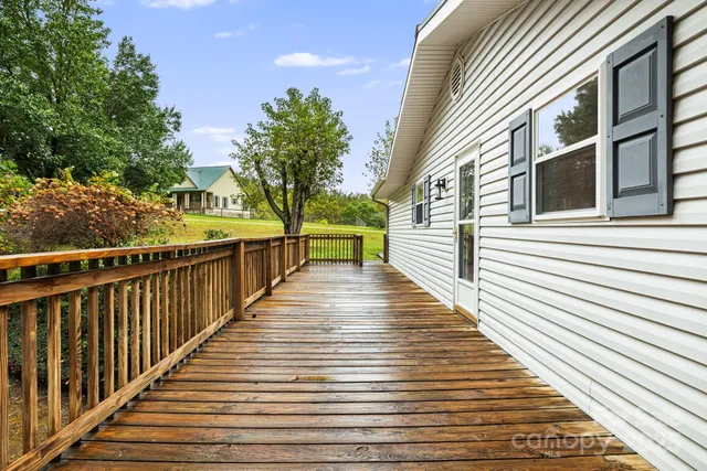 $422,000 | 1007 Dula Road, Spruce Pine, NC 28777