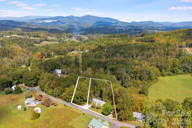 $422,000 | 1007 Dula Road, Spruce Pine, NC 28777