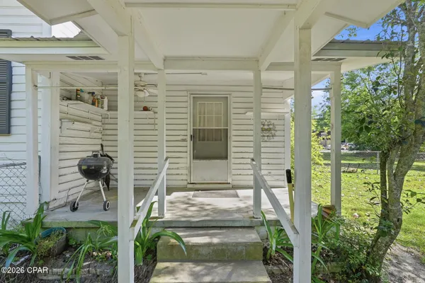 $180,000 | 409 South Depot Street, Bonifay, FL 32425