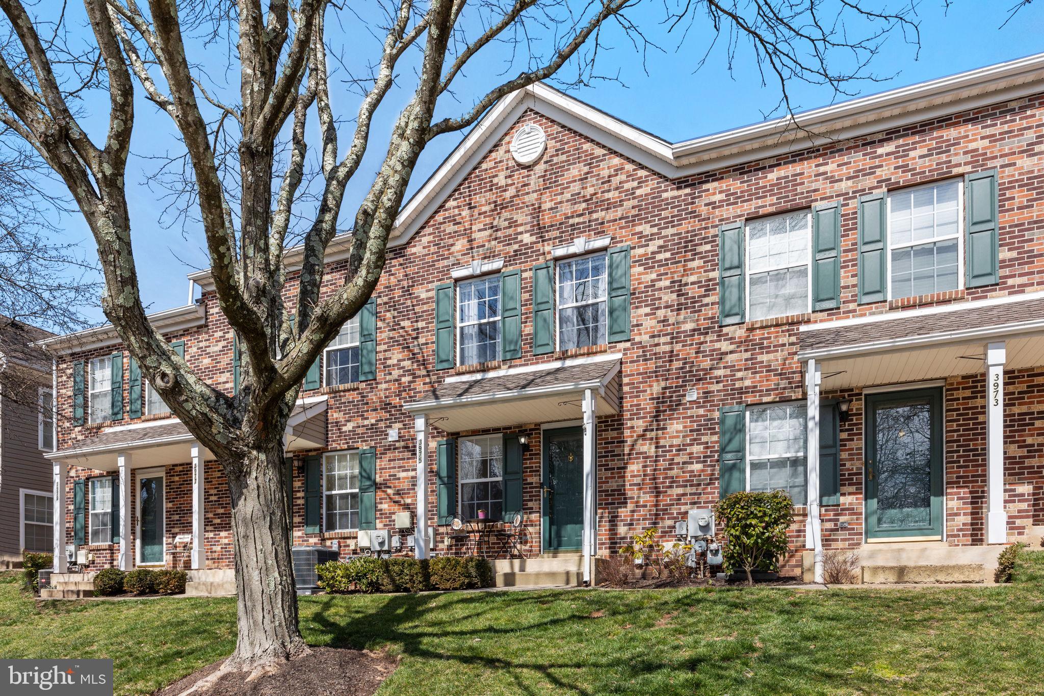 3975 Captain Molly Circle