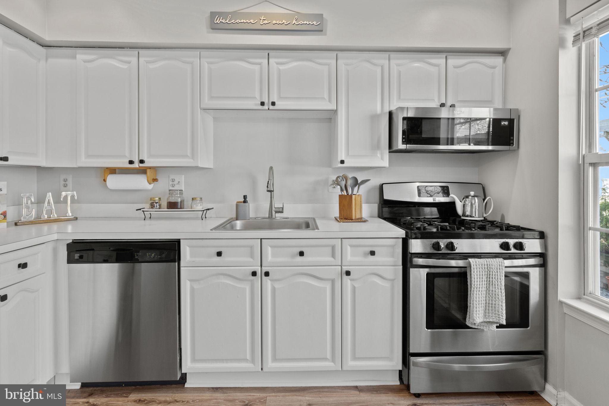 3975 Captain Molly Circle Doylestown, PA 18902 - Photo 8 of 27