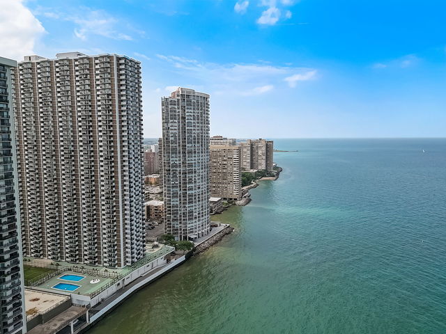 6033 North Sheridan Road, Unit 36F Chicago, IL 60660 - Photo 24 of 29
