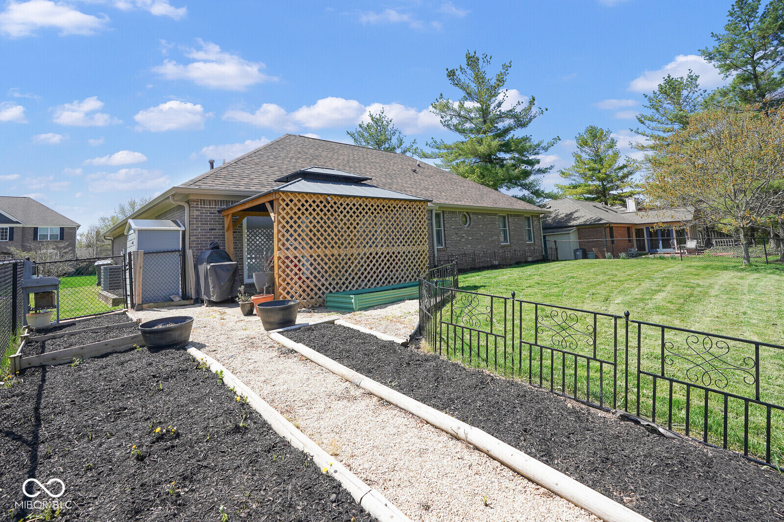 6232 Buck Trail Road Indianapolis, IN 46237 - Photo 45 of 53 Gallery Image 45