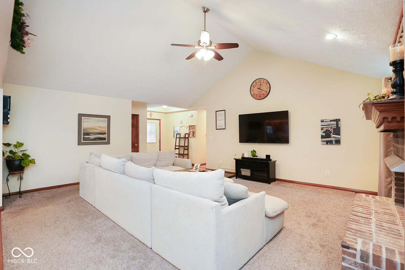 6232 Buck Trail Road Indianapolis, IN 46237 - Photo 10 of 53 Gallery Image 10