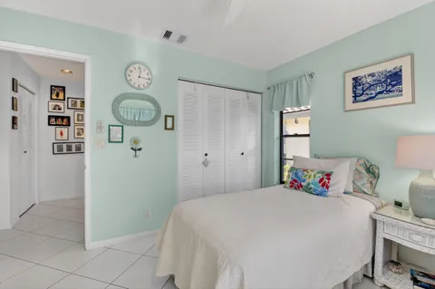 $289,000 | 5893 Sunswept Lane, Unit B, Boynton Beach, FL 33437