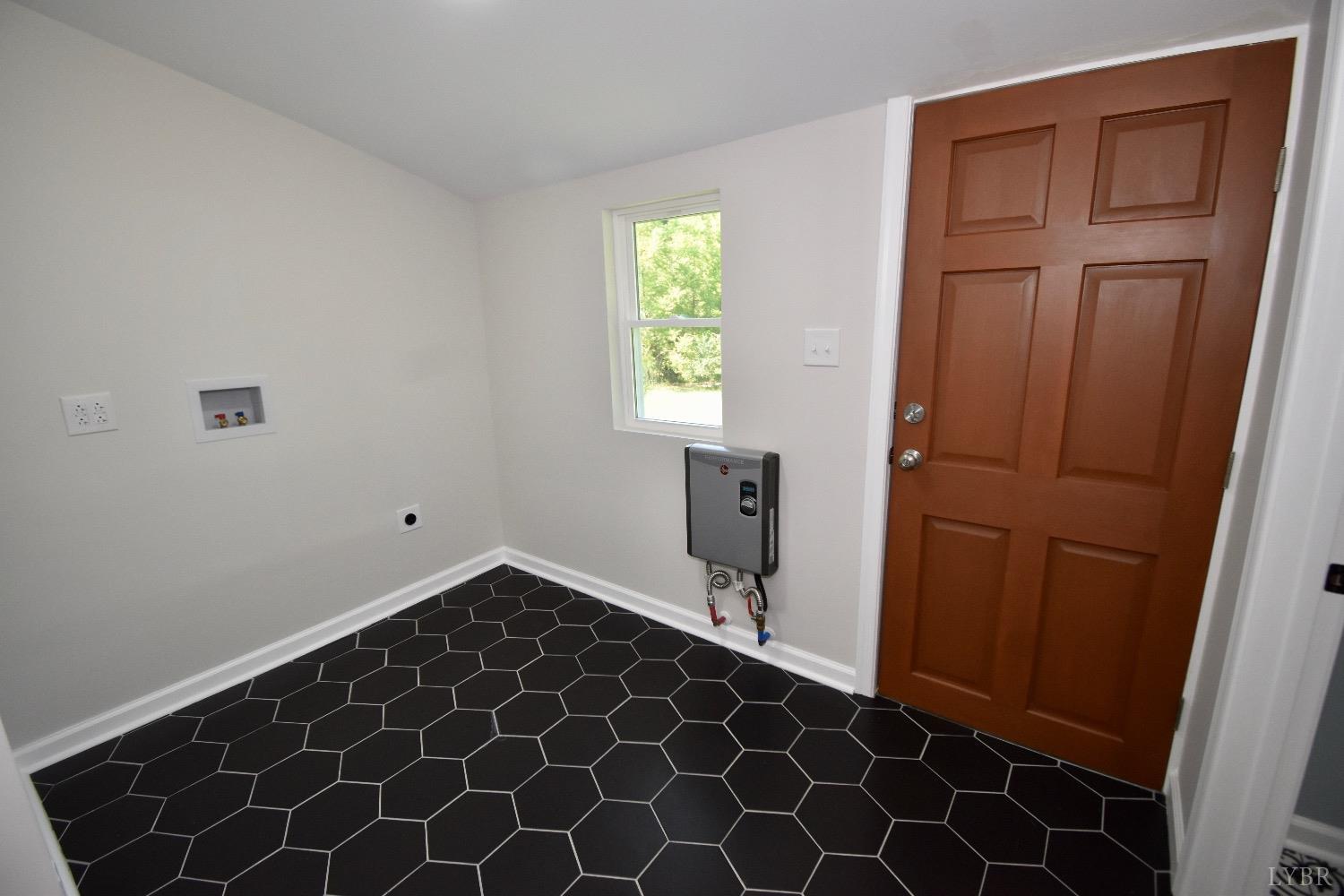 30 Sawmill Road Concord, VA 24538 - Photo 12 of 34 a view of empty room