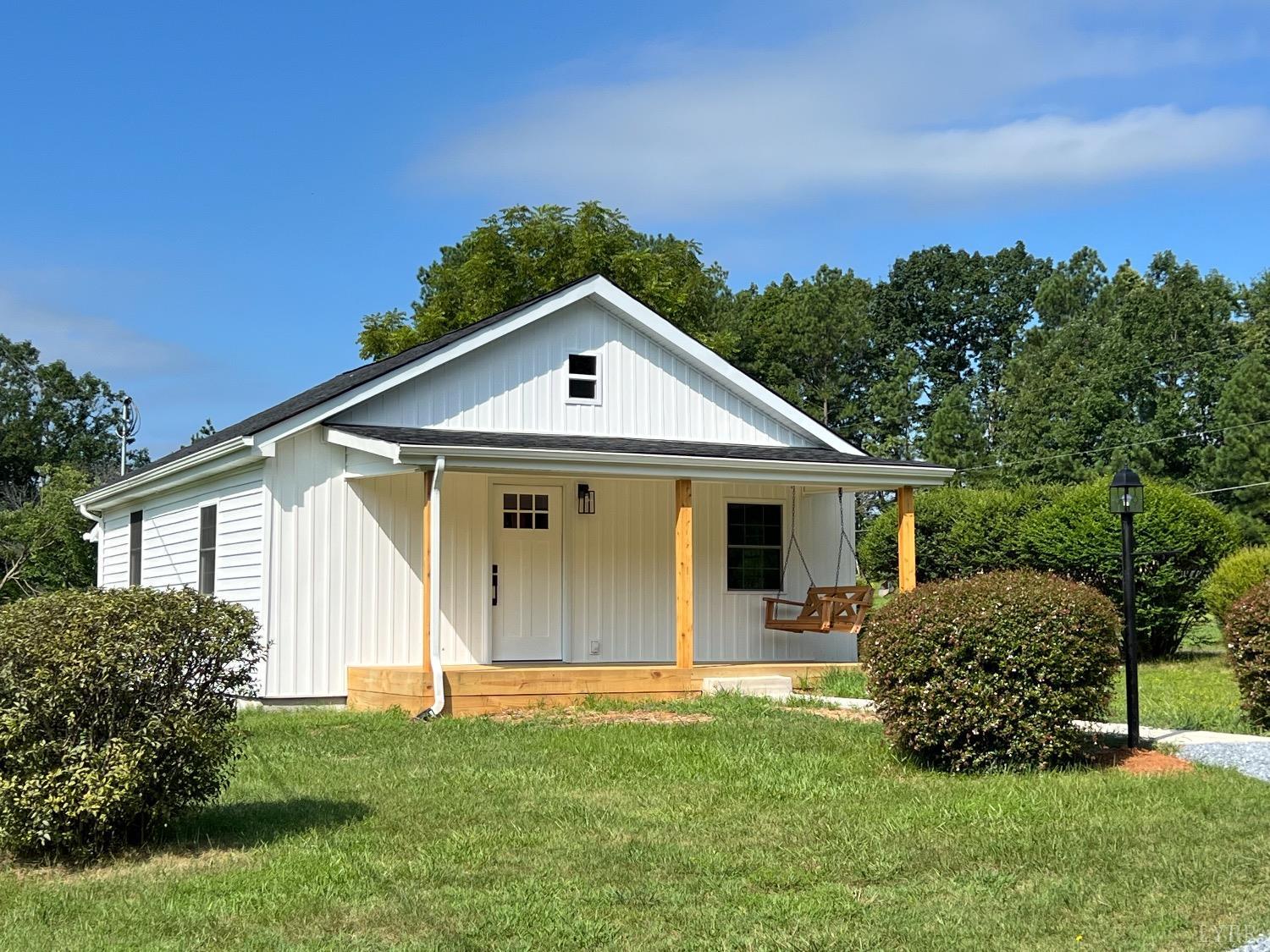 30 Sawmill Road Concord, VA 24538 - Photo 2 of 34 a front view of house with yard and green space