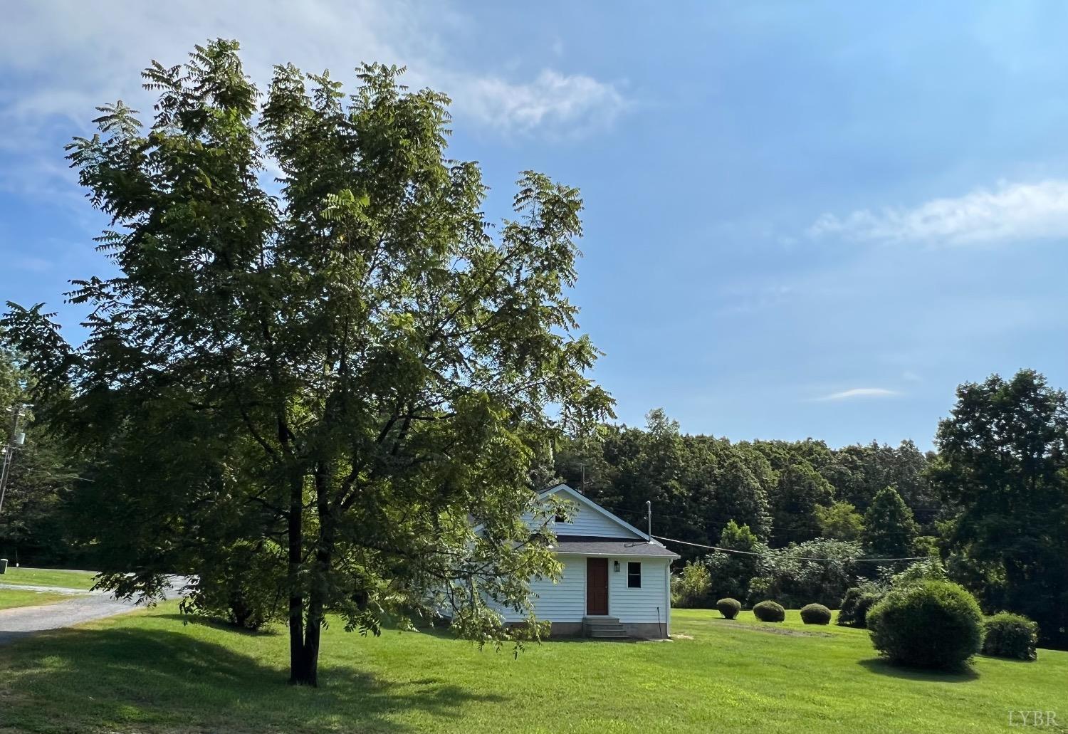 30 Sawmill Road Concord, VA 24538 - Photo 25 of 34 a view of a house with a big yard