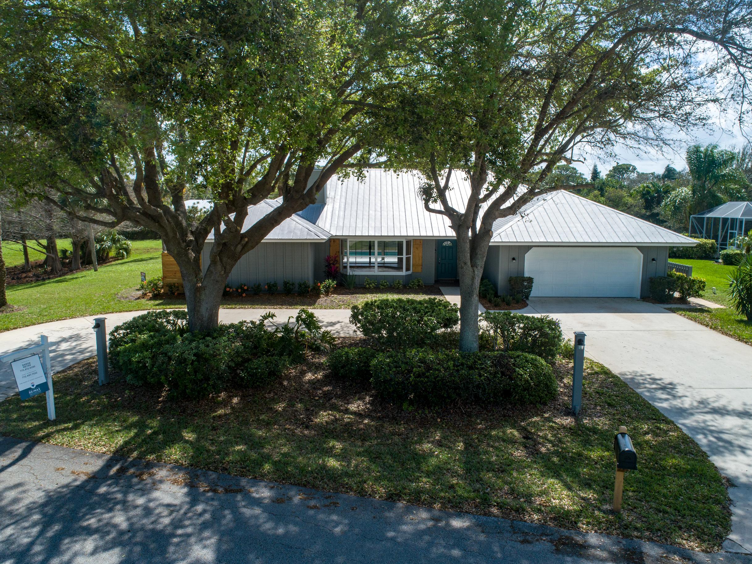 8572 Southeast Quail Ridge Way Hobe Sound, FL 33455 - Photo 5 of 33 0516D79E-85F9-4AC5-A5EF-DD9891363971