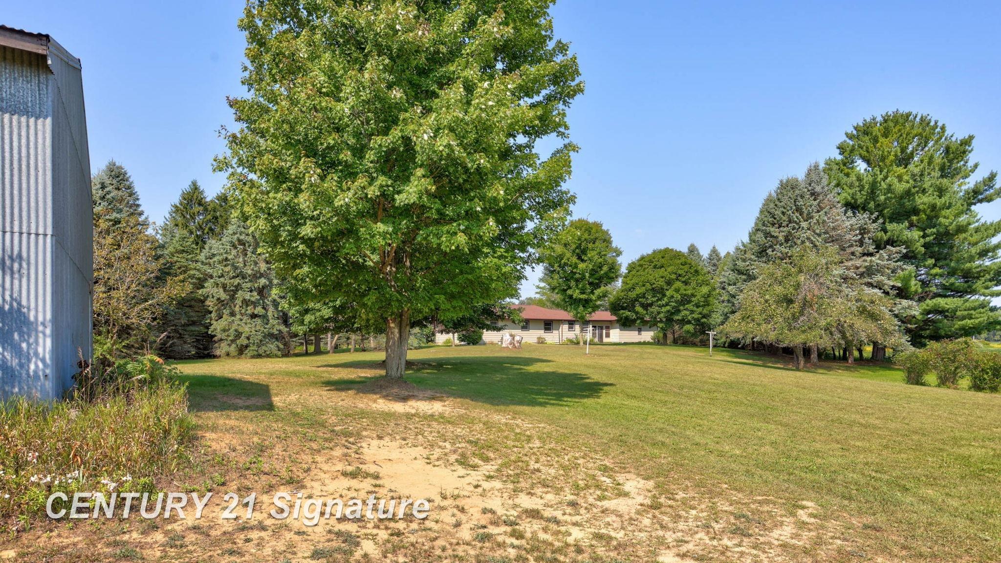1381 South Brennan Road Hemlock, MI 48626 - Photo 39 of 63