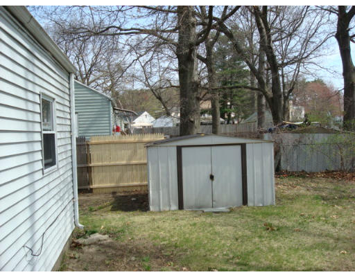 105 Cuff Avenue Springfield, MA 01104 - Photo 3 of 14 a view of a small house