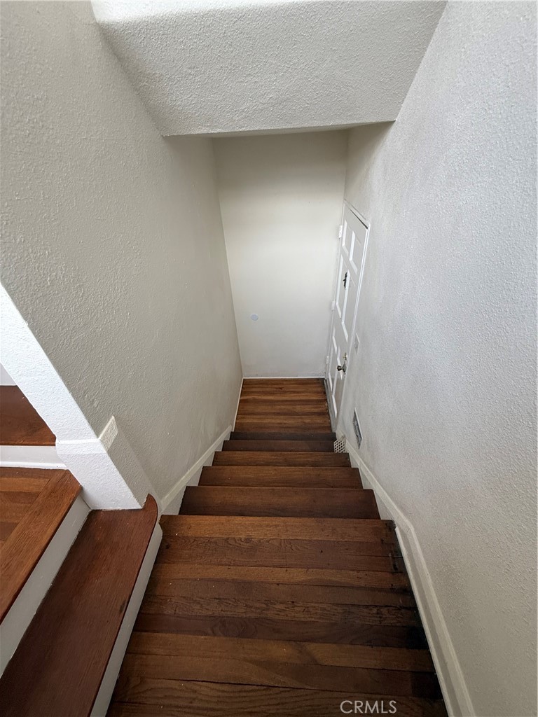 4121 4th Street Riverside, CA 92501 - Photo 16 of 25 a view of entryway