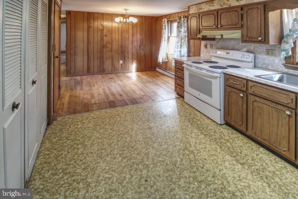 4417 Buffalo Road Mount Airy, MD 21771 - Photo 12 of 30 Cozy kitchen with warm wooden accents.