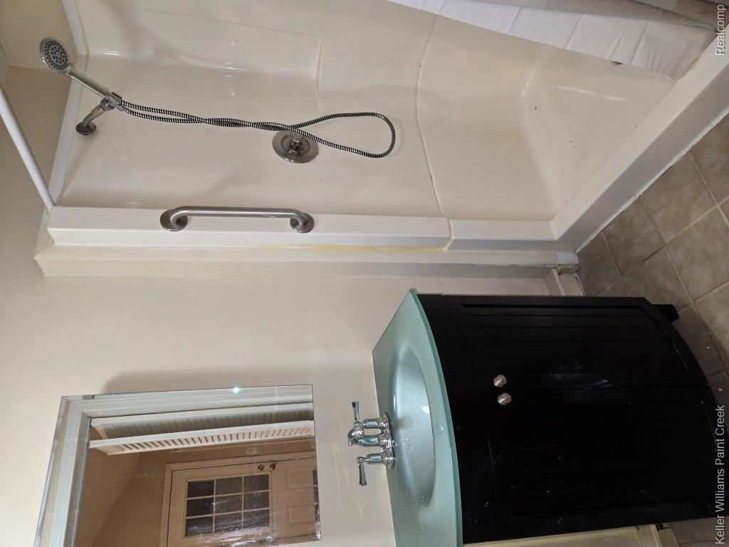 1460 Gravel Ridge Drive Rochester, MI 48307 - Photo 26 of 28 2026-08-03 12.29.26 (Medium).jpg