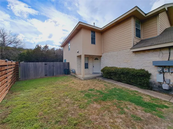 $1,995 | 6703 Hill Oaks Drive, Unit A, Austin, TX 78749