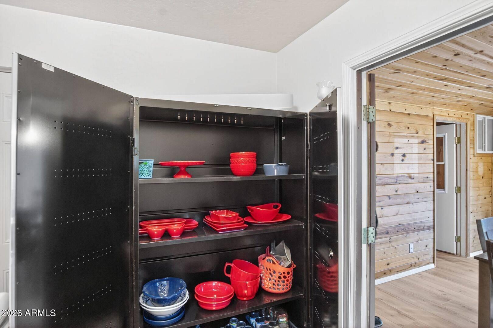8884 Tonto Rim Drive Pine, AZ 85544 - Photo 31 of 43 a room with musical instruments