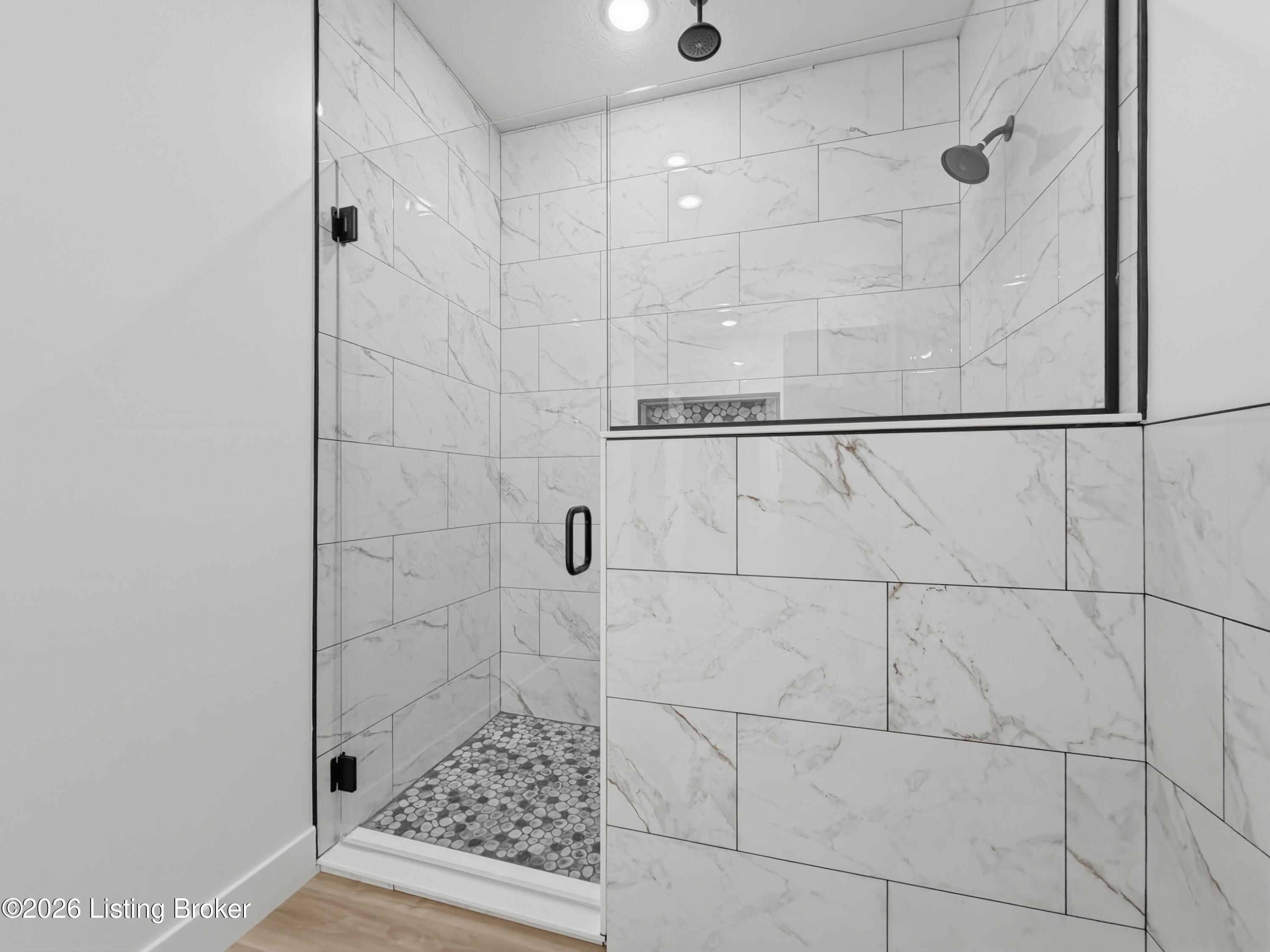 220 Quail Run Road Brandenburg, KY 40108 - Photo 18 of 42 18_primary_bath_shower