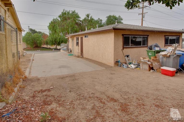 445 Charles Street Moorpark, CA 93021 - Photo 23 of 24 a view of a backyard of a house
