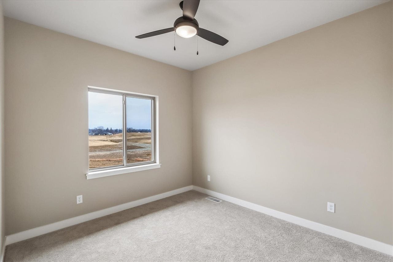 1201 Timber Trail Solon, IA 52333 - Photo 24 of 38 Gallery Image 24