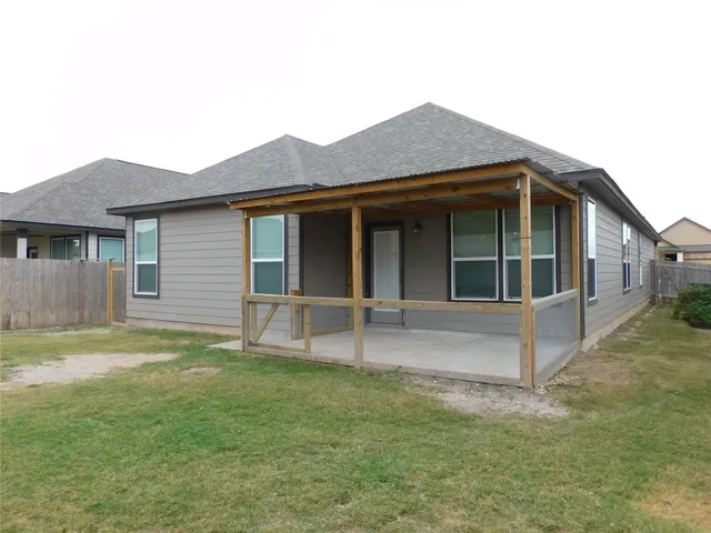 $303,000 | 246 Teller Drive, Lockhart, TX 78644