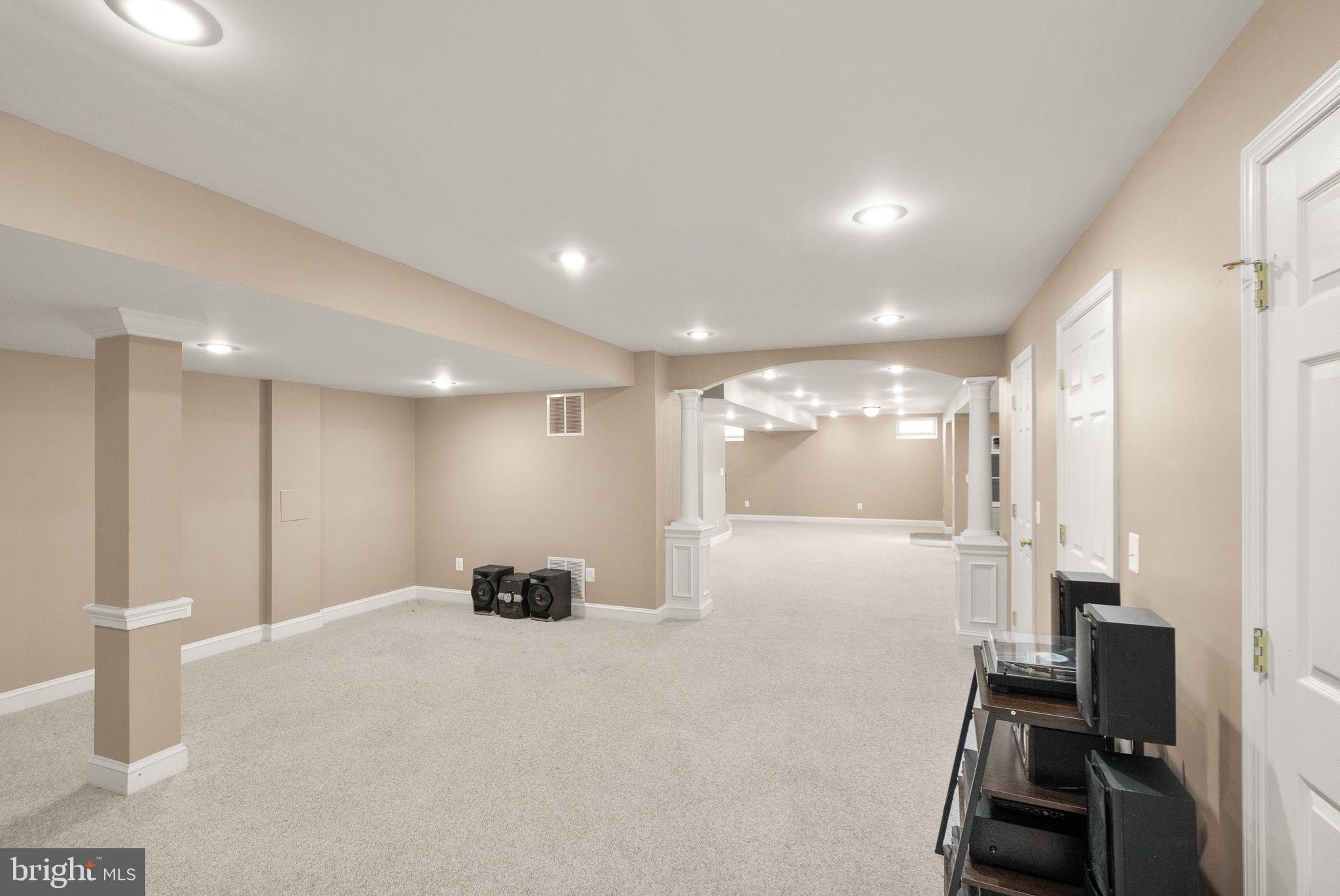 6901 Bitterroot Court Gainesville, VA 20155 - Photo 57 of 98 a room with gym equipment and a large window