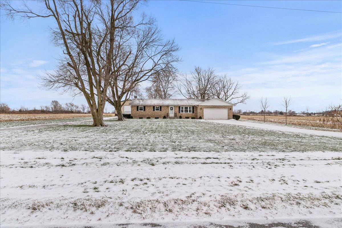 25376 Fairmount Road Waynesfield, OH 45896 - Photo 2 of 39 02-IMG_3937