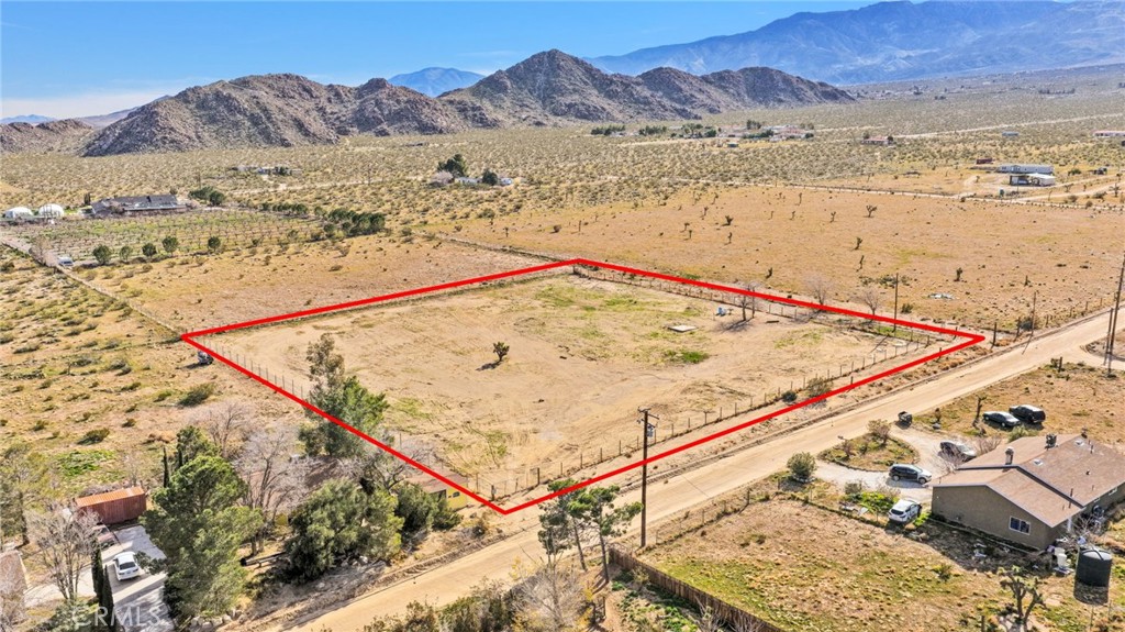 9353 Cody Road, Unit 2 Lucerne Valley, CA 92356 - Photo 3 of 11