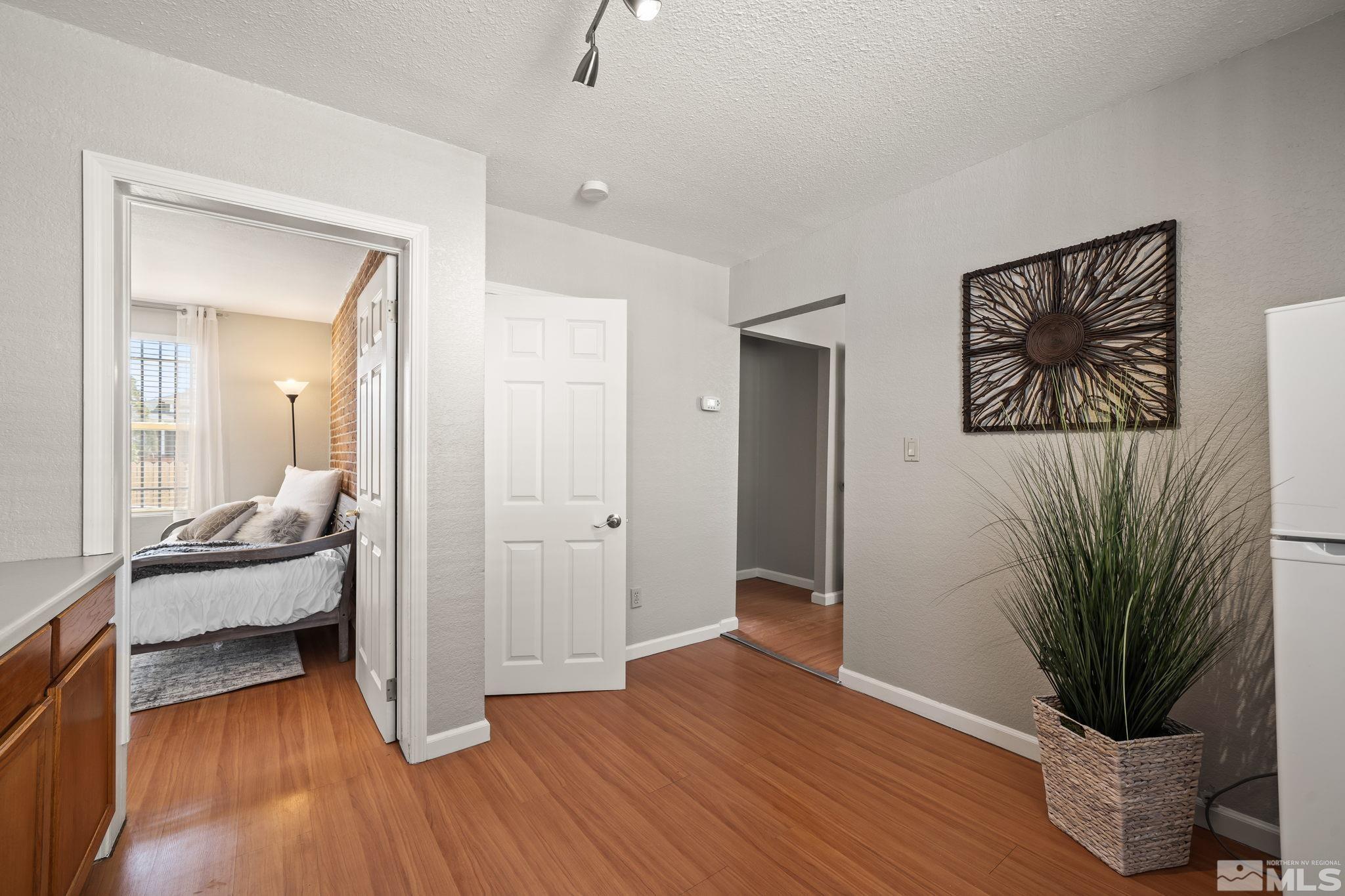 520 Holcomb Avenue Reno, NV 89502 - Photo 8 of 35 Photo 8