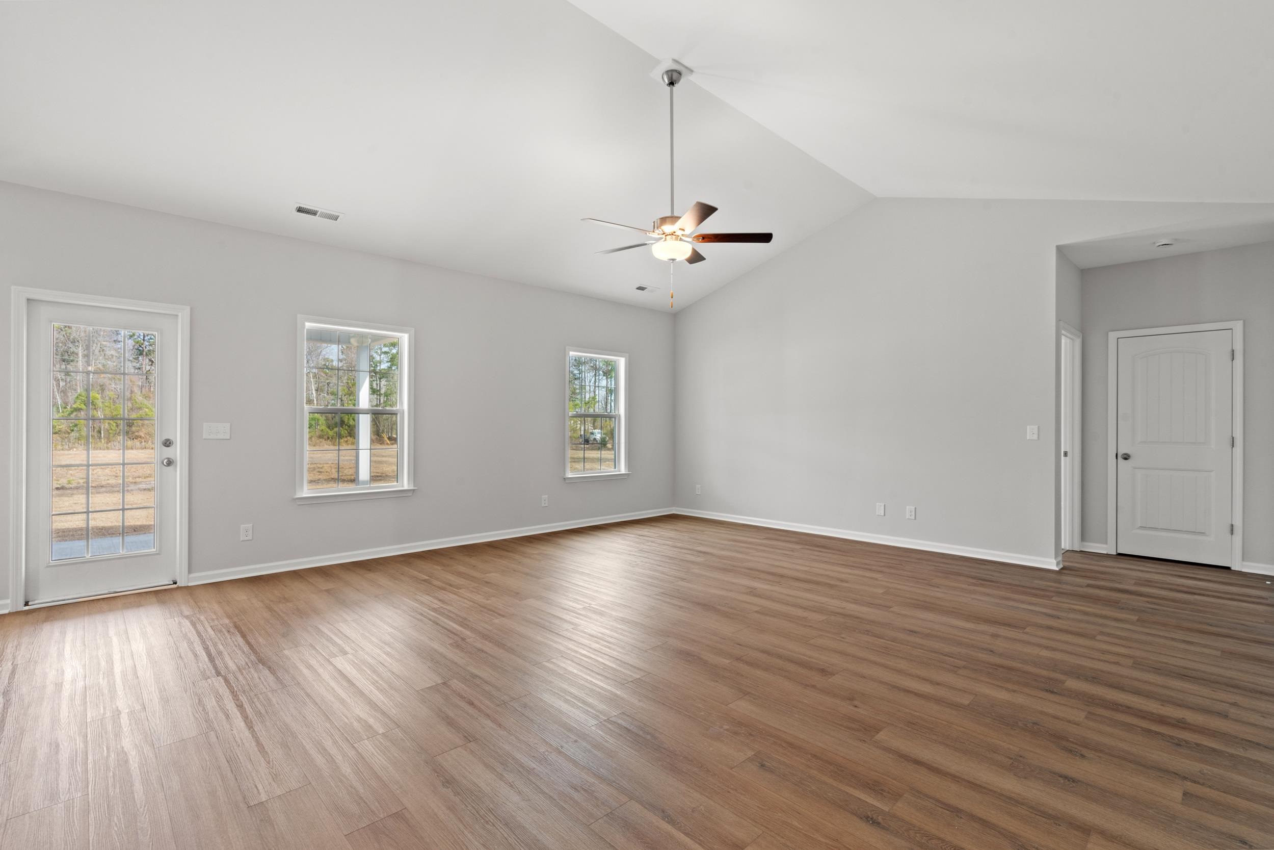 609 Bay Street Aynor, SC 29544 - Photo 4 of 17