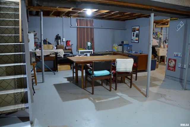 $149,900 | 206 East Smith Street, Colchester, IL 62326