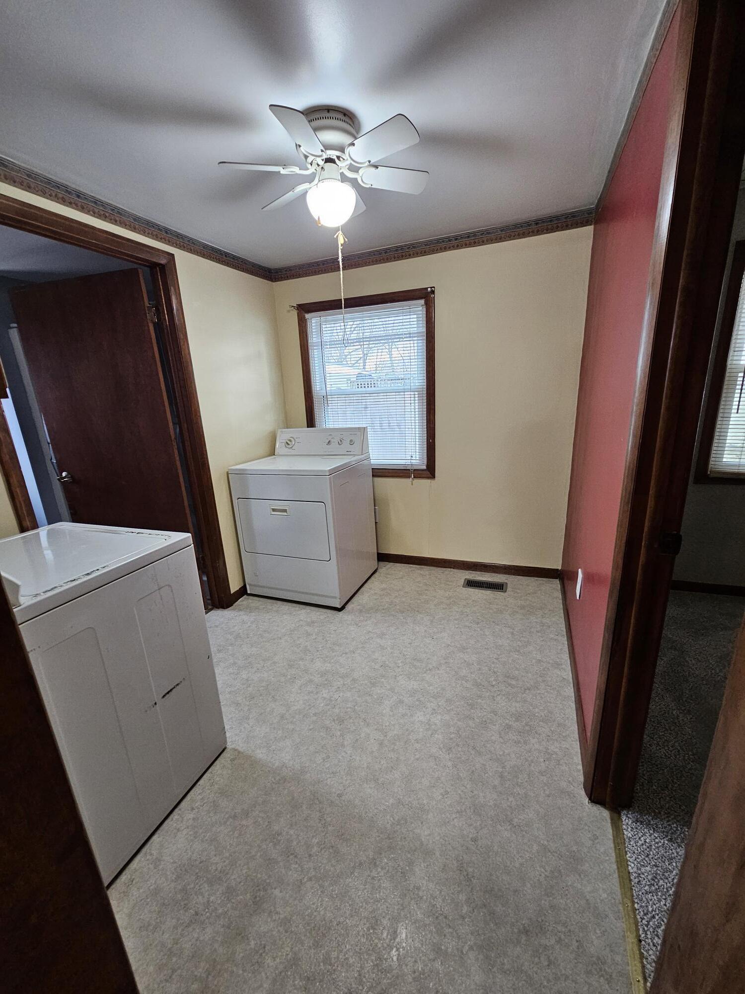 414 Quarterline Street Portland, MI 48875 - Photo 17 of 30 Main Floor Laundry