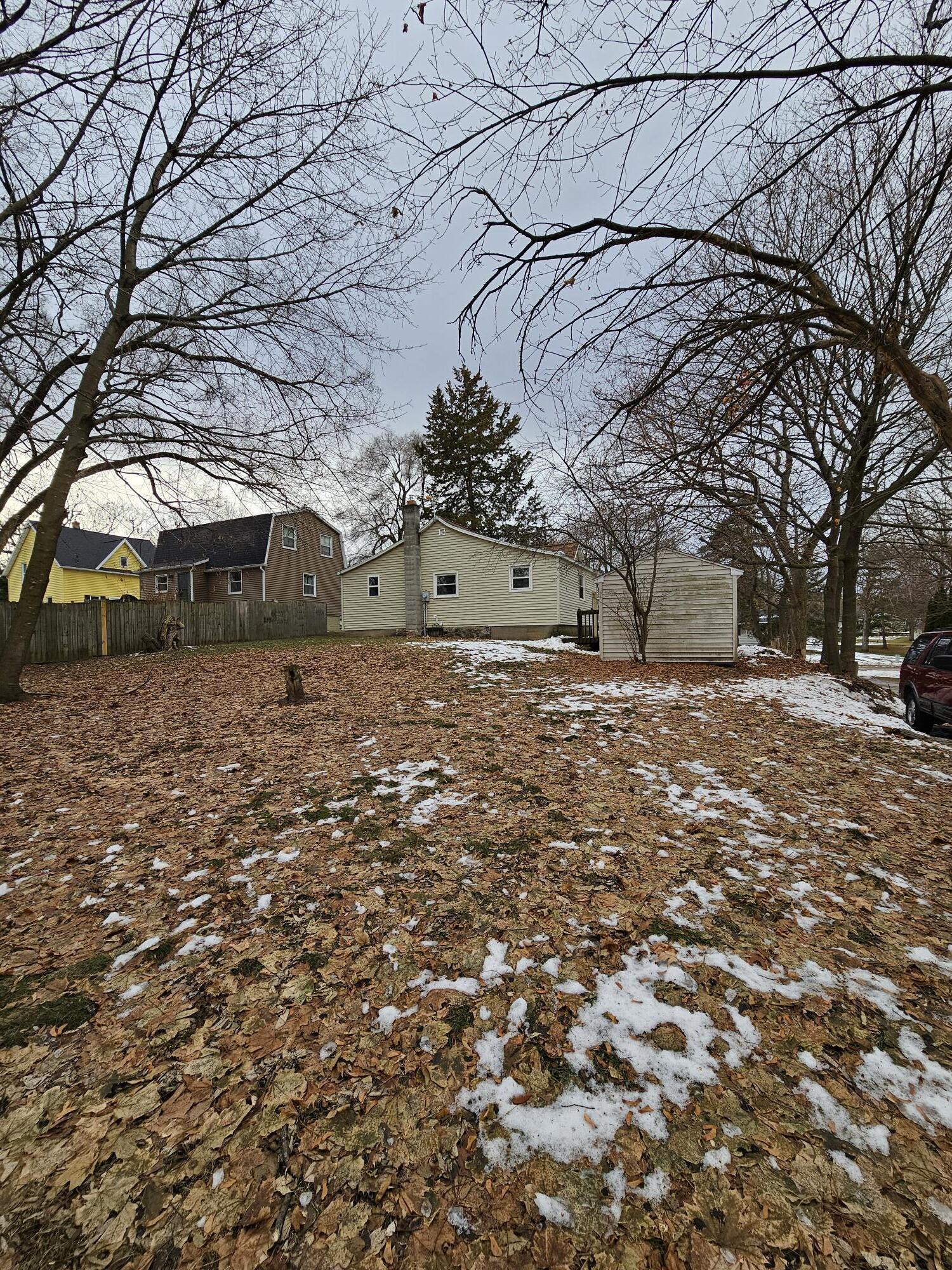 414 Quarterline Street Portland, MI 48875 - Photo 22 of 30 Rear of home