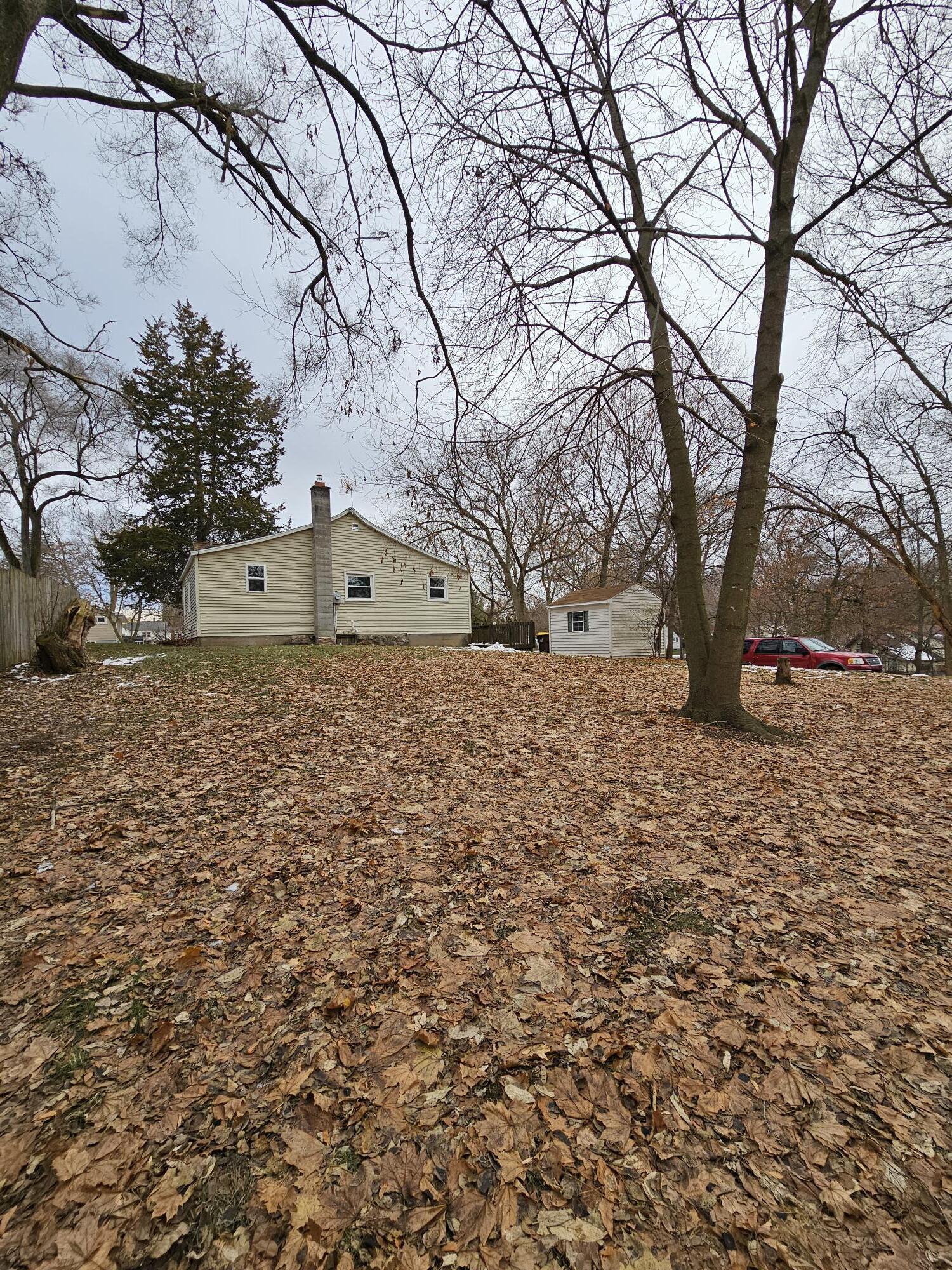 414 Quarterline Street Portland, MI 48875 - Photo 23 of 30 Rear of home
