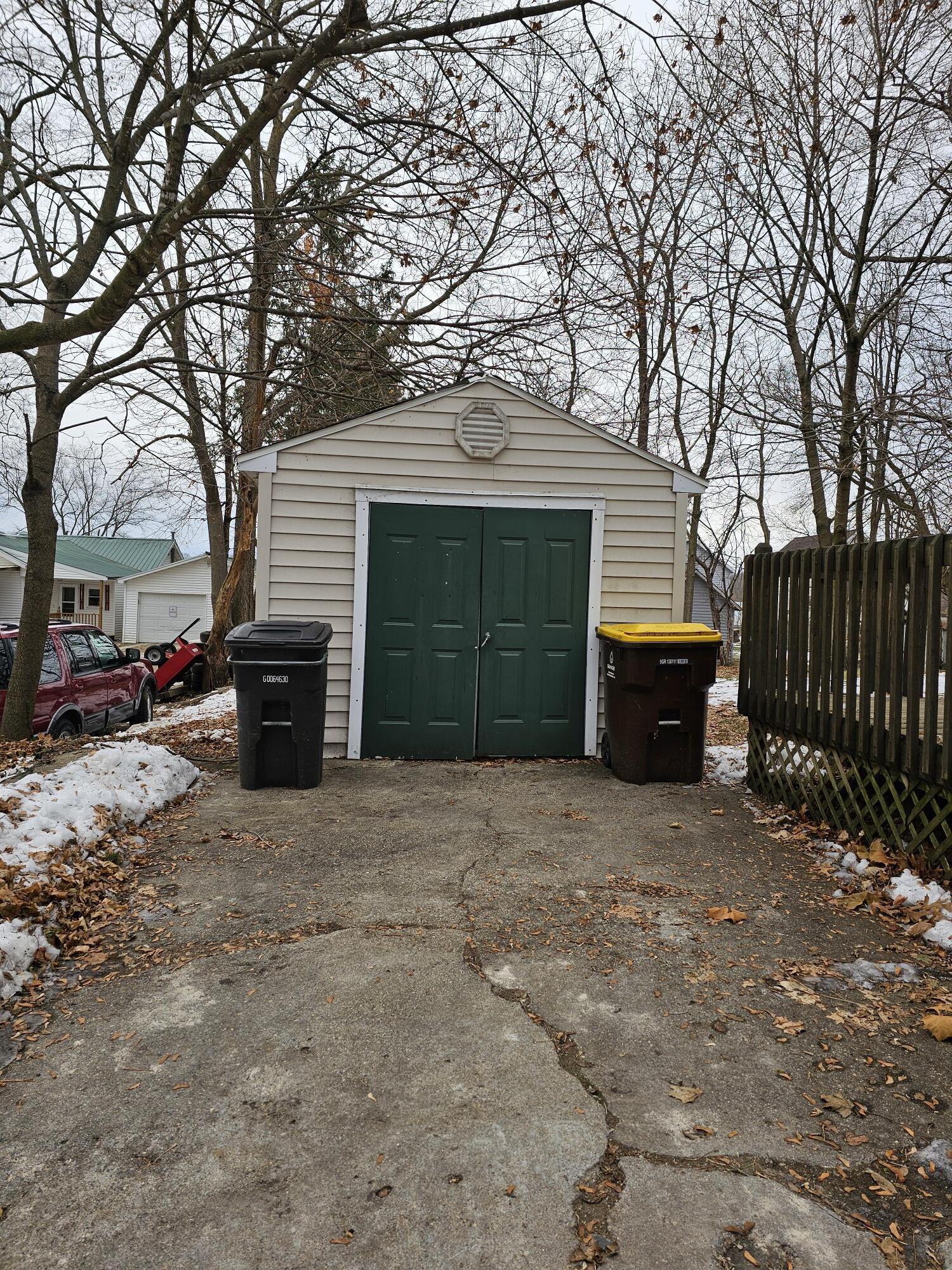 414 Quarterline Street Portland, MI 48875 - Photo 27 of 30 Shed