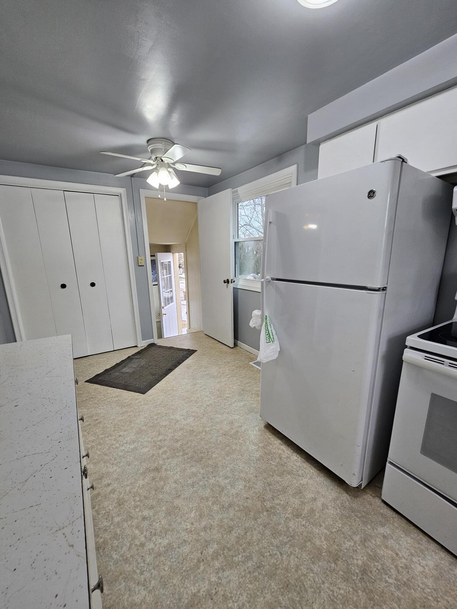 414 Quarterline Street Portland, MI 48875 - Photo 6 of 30 Kitchen