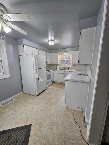 $169,900 | 414 Quarterline Street, Portland, MI 48875