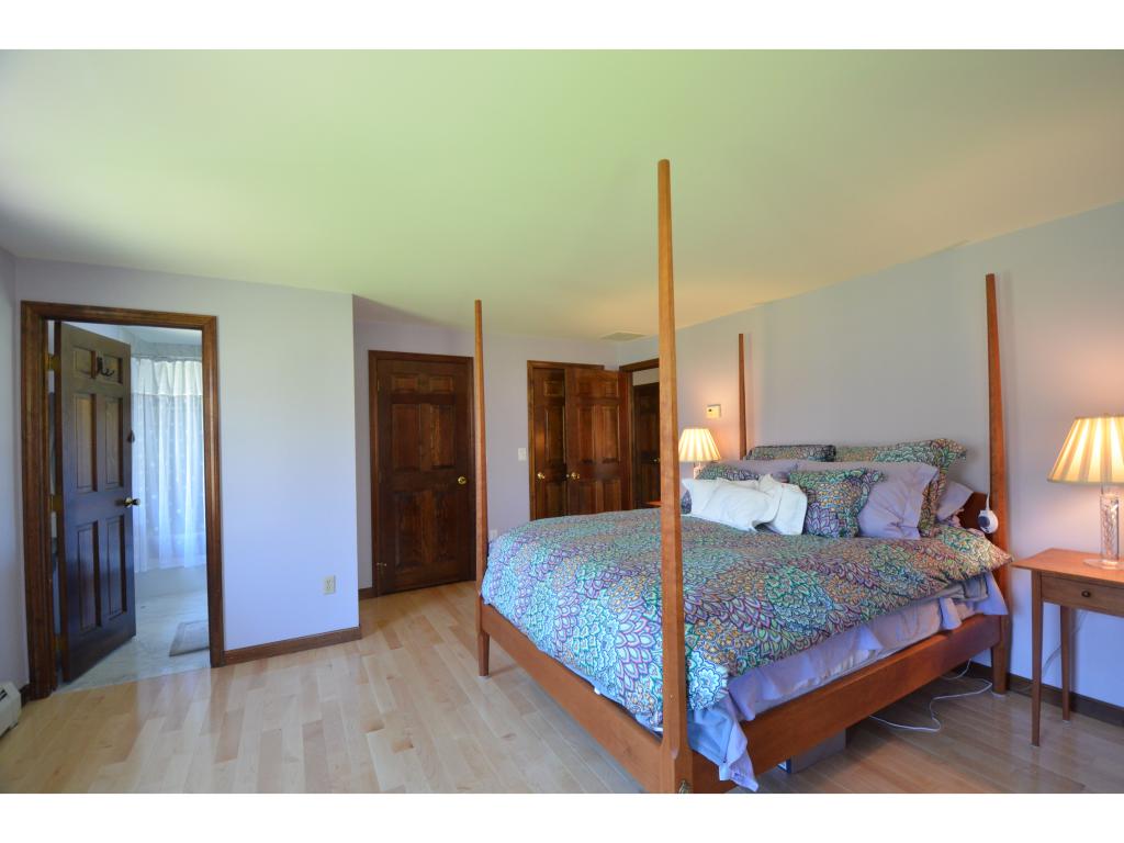 76 Peaslee Road Merrimack, NH 03054 - Photo 14 of 27 Gallery Image 14