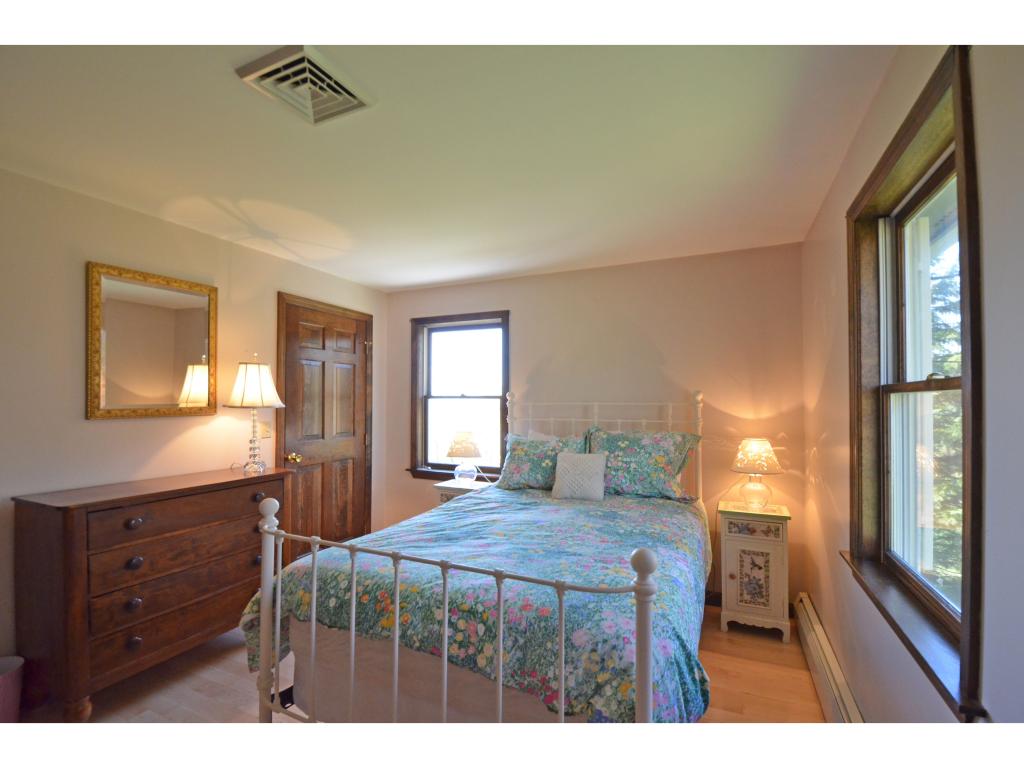 76 Peaslee Road Merrimack, NH 03054 - Photo 17 of 27 Gallery Image 17