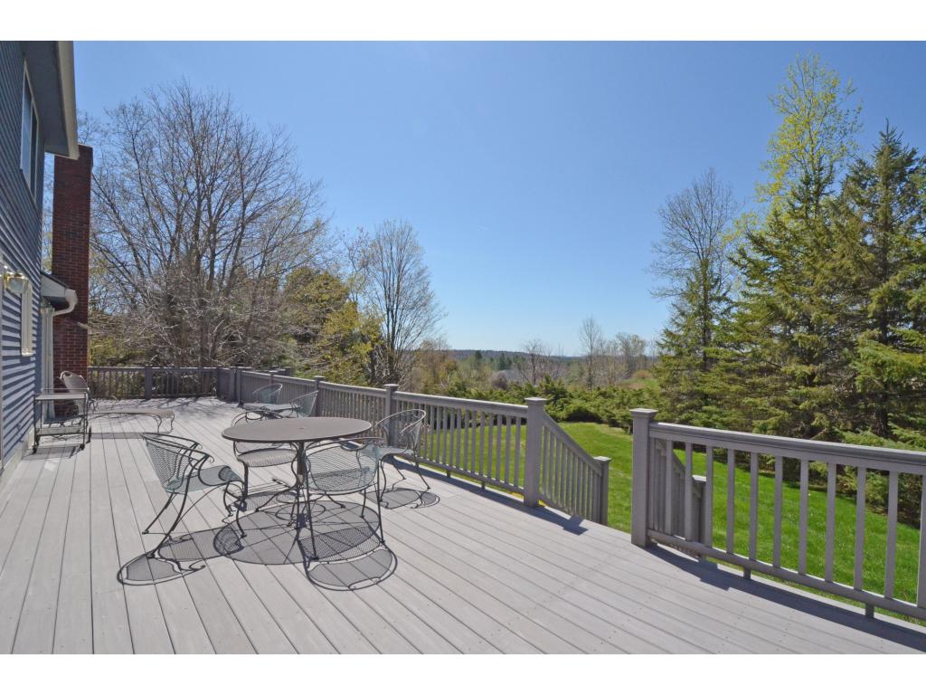 76 Peaslee Road Merrimack, NH 03054 - Photo 20 of 27 Gallery Image 20