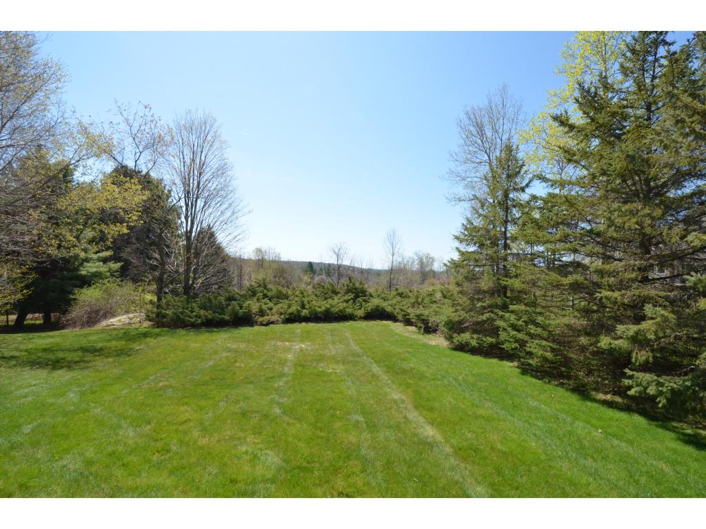 76 Peaslee Road Merrimack, NH 03054 - Photo 23 of 27 Gallery Image 23