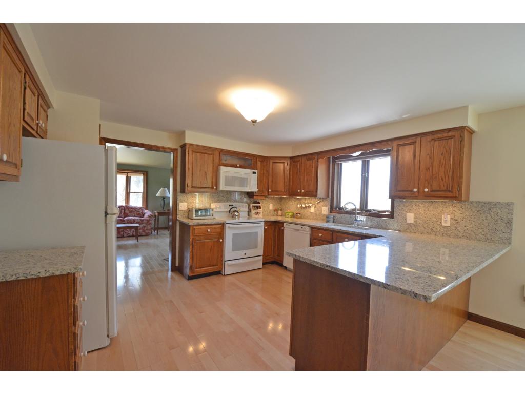 76 Peaslee Road Merrimack, NH 03054 - Photo 6 of 27 Gallery Image 6