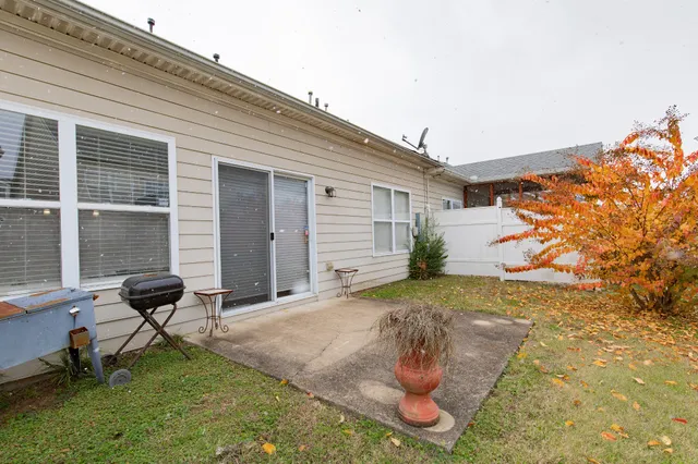 a view of outdoor space with garden view